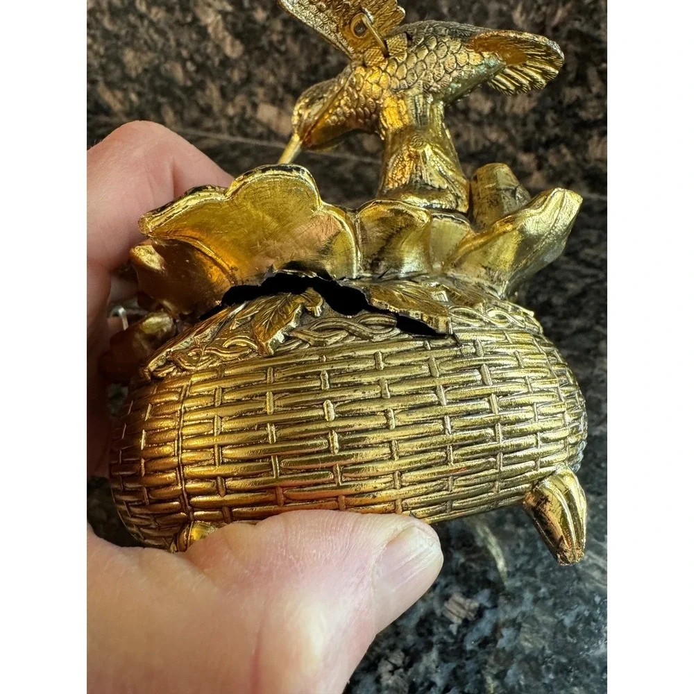 Westland Gold Hummingbird Flower Music‎ Box Vintage Nocturne Japan Basket Base